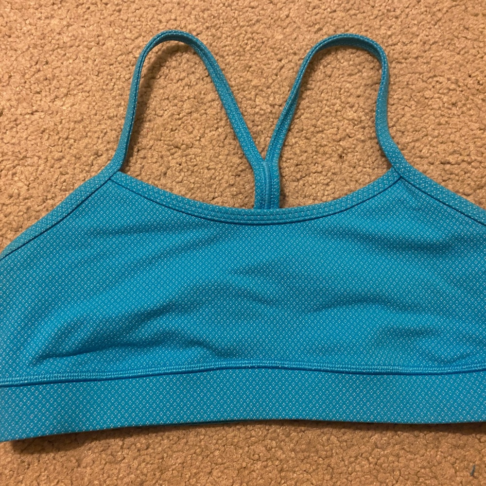 Lulu sports bra size 6